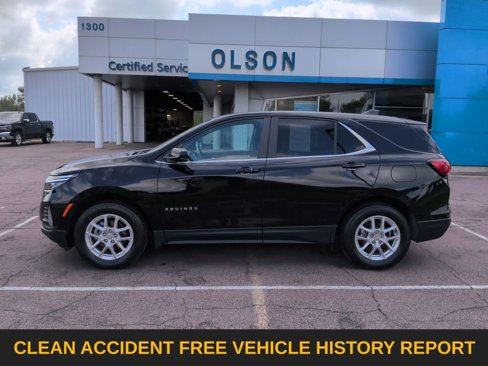 Used 2024 Chevrolet Equinox LT image 3