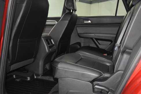 Used 2021 Volkswagen Atlas Cross Sport SEL R-Line image 43