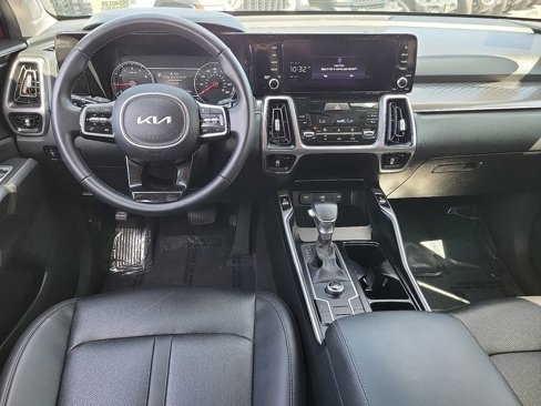 Used 2022 Kia Sorento S image 4