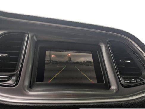 Used 2019 Dodge Challenger SXT image 18