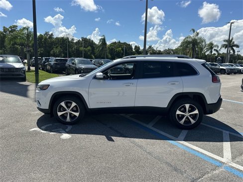 Used 2021 Jeep Cherokee Limited image 9