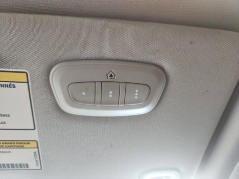 Used 2018 Jeep Cherokee Latitude Plus w/ Comfort/Convenience Group image 22