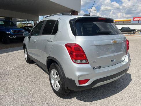 Used 2022 Chevrolet Trax LT w/ LT Convenience Package image 7