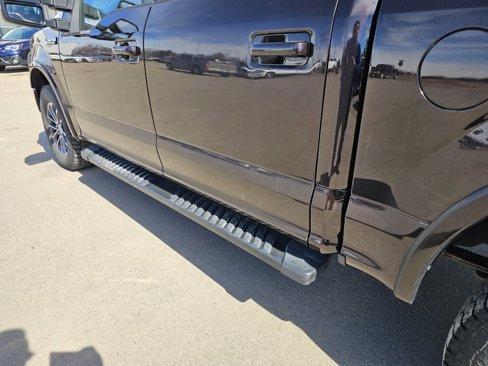 Used 2018 Ford F150 Lariat image 10
