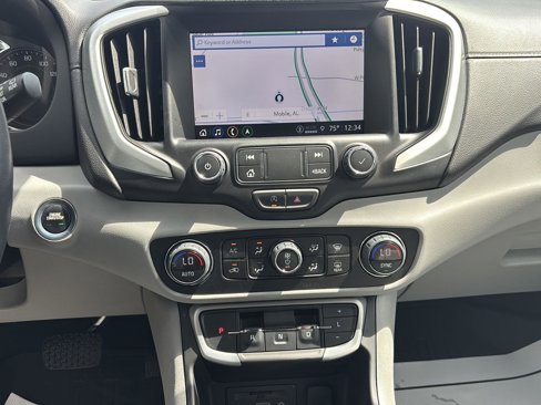 Certified 2023 GMC Terrain SLT w/ Infotainment Package II image 35