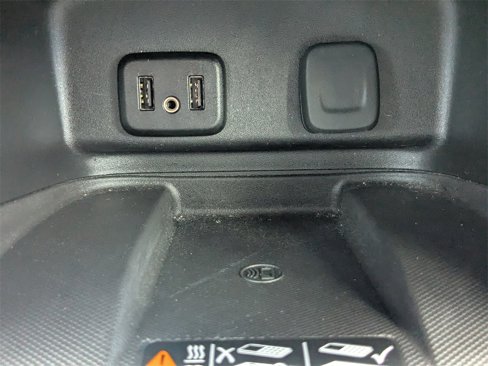 Used 2018 Chevrolet Equinox Premier image 18