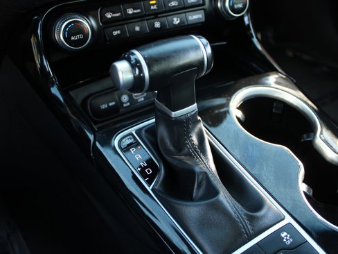 Used 2020 Kia Stinger GT-Line image 21