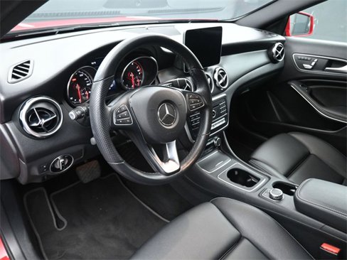 Used 2019 Mercedes-Benz GLA 250 image 33