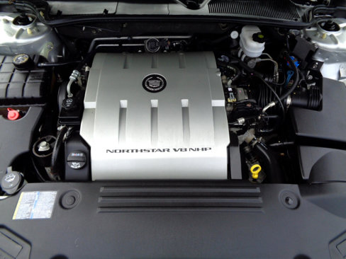 Used 2010 Cadillac DTS Platinum image 37