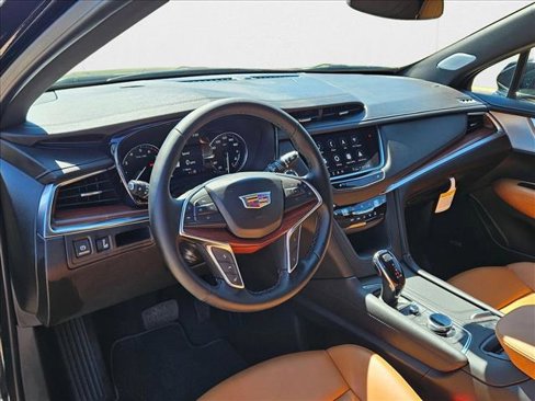 New 2025 Cadillac XT5 Premium Luxury image 3