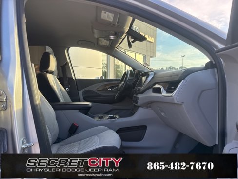 Used 2018 GMC Terrain SLE w/ Driver Convenience Package image 11