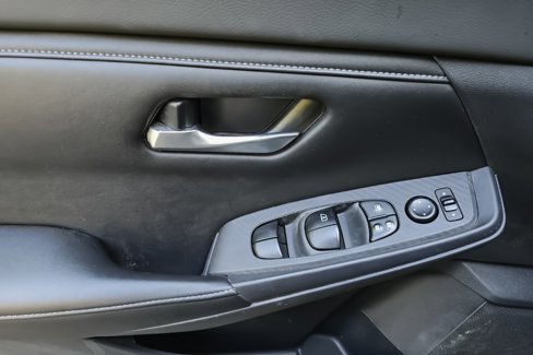 Used 2021 Nissan Sentra SV image 8