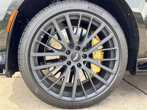 New 2025 Aston Martin DBX 707 image 4