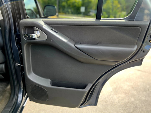 Used 2011 Nissan Pathfinder S w/ Protection Pkg image 37