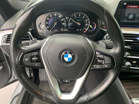 Used 2018 BMW 530i xDrive image 13