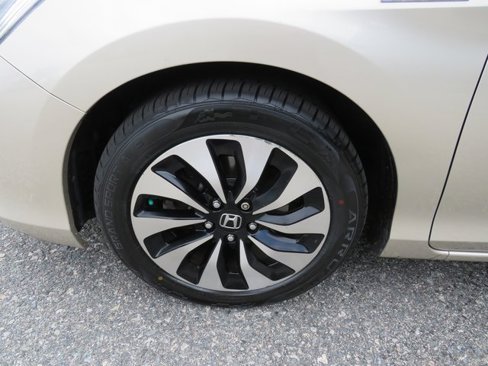 Used 2015 Honda Accord Hybrid Sedan image 31