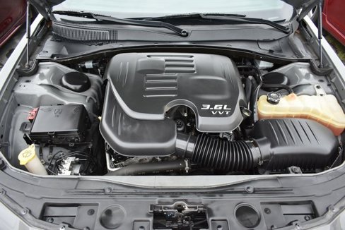 Used 2017 Chrysler 300 S w/ 300S Premium Group image 43
