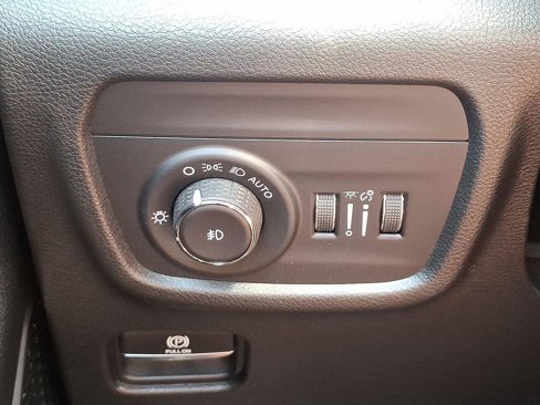 Certified 2022 Jeep Grand Cherokee L Limited image 25