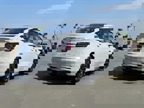 Used 2021 Tesla Model 3 Standard Range image 11