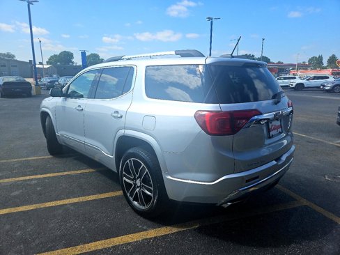 Used 2017 GMC Acadia Denali w/ Technology Package image 3