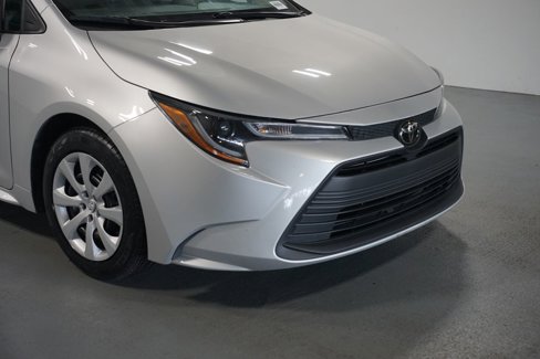 Certified 2023 Toyota Corolla LE image 4