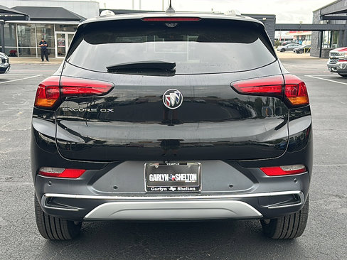 Used 2020 Buick Encore GX Essence w/ Experience Buick Package image 7