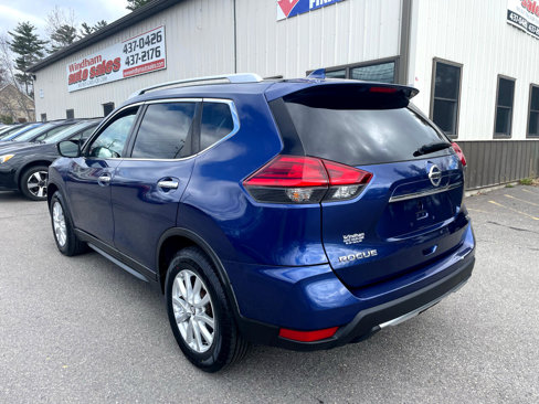 Used 2017 Nissan Rogue SV image 6