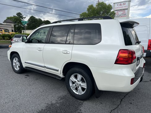 Used 2014 Toyota Land Cruiser image 9