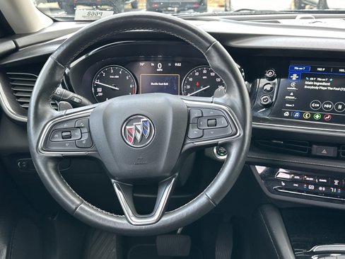 Used 2023 Buick Envision Essence image 23