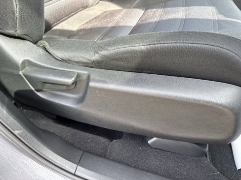 Used 2018 Honda CR-V LX image 42