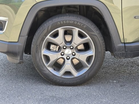 Used 2021 Jeep Compass Limited w/ Sun and Sound Group image 13