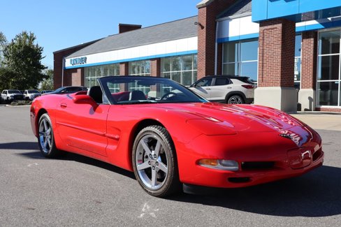 Used 2000 Chevrolet Corvette Convertible image 3