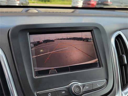 Used 2023 Chevrolet Equinox LT image 8