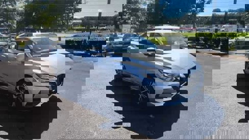 Used 2023 Nissan Sentra SV image 2
