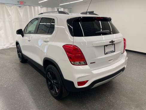 Used 2022 Chevrolet Trax LT w/ Redline Edition image 3