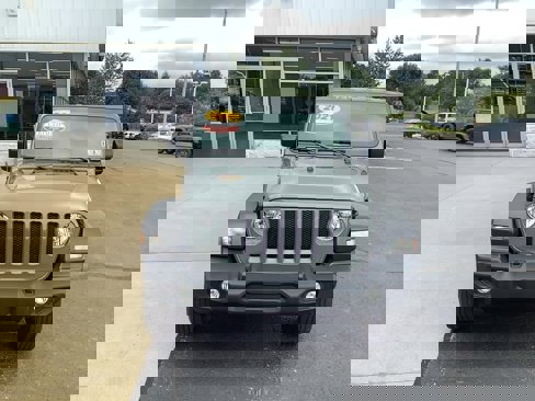 Certified 2021 Jeep Wrangler Unlimited Islander image 3