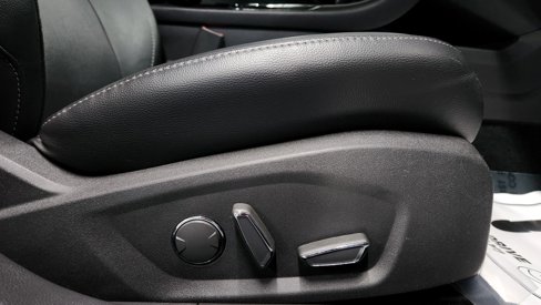 Used 2016 Ford Fusion Titanium image 15
