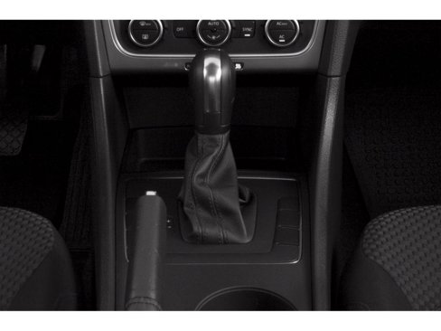Used 2015 Volkswagen Passat 1.8T S image 8