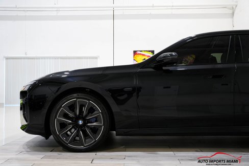 Used 2024 BMW 740i image 15