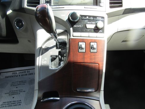 Used 2010 Toyota Venza AWD image 29