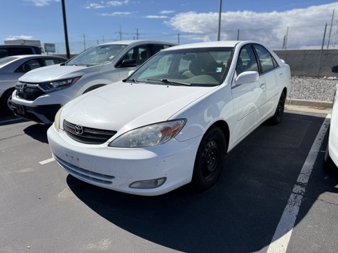 Used 2004 Toyota Camry image 1