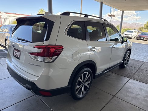Used 2021 Subaru Forester Limited image 4
