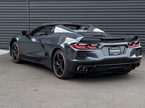 Used 2021 Chevrolet Corvette Stingray Premium Conv w/ Z51 Performance Package image 3