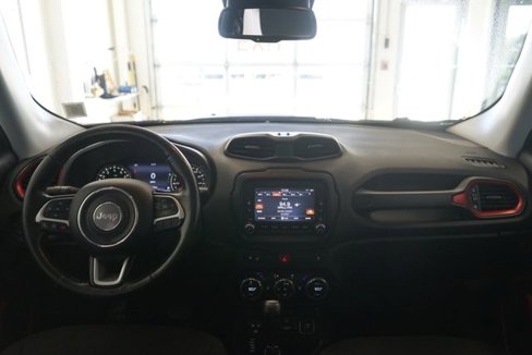 Used 2016 Jeep Renegade Trailhawk image 30