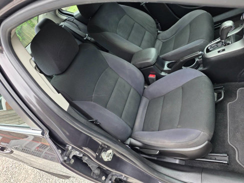 Used 2014 Chevrolet Cruze LT image 22