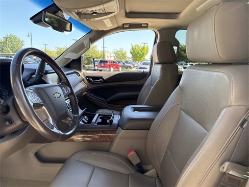 Used 2017 Chevrolet Suburban Premier image 27