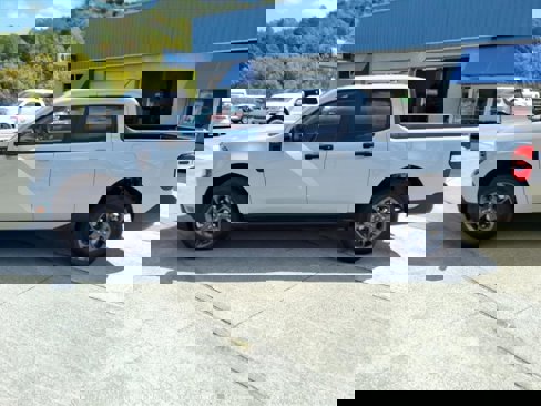 New 2025 Ford Maverick XLT image 2