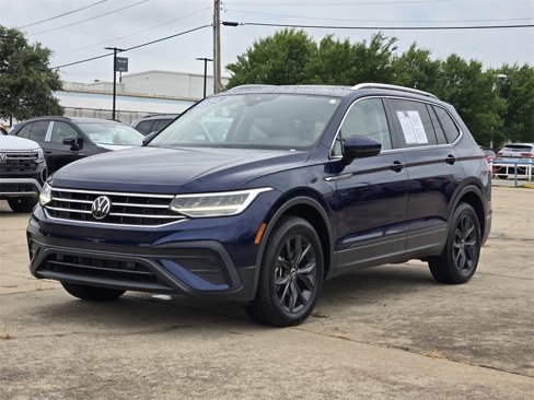 Used 2024 Volkswagen Tiguan SE image 3