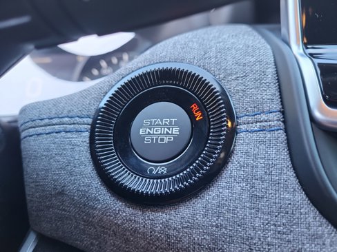 New 2025 Jeep Compass Latitude image 28