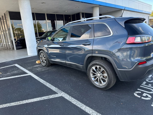 Used 2019 Jeep Cherokee Latitude Plus image 6